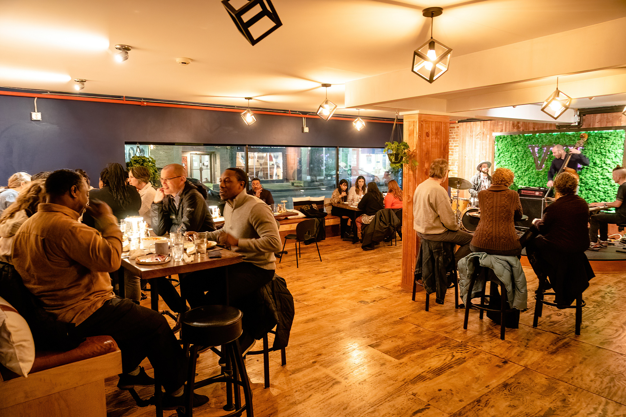 Seven Of Jazz Lounge officially opens doors in former Lot 10 space